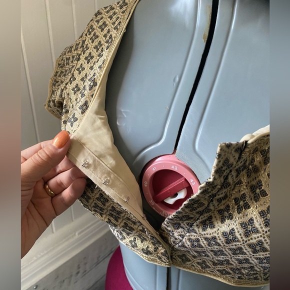 Beautiful 🤩 golden corset style top. - Picture 4 of 5